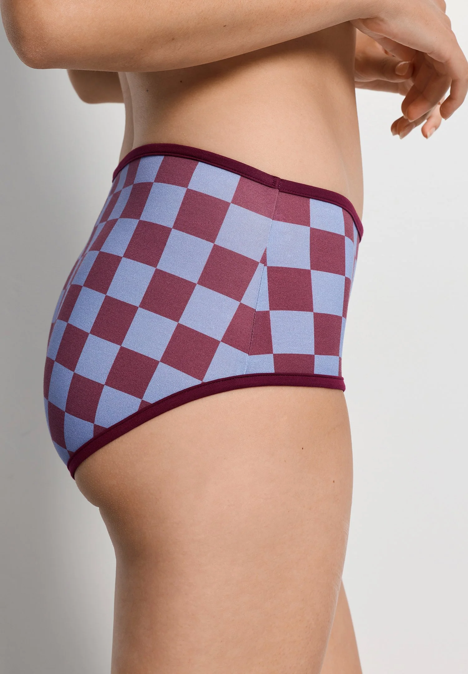 Arthur Arbesser X Hanro Maxi Briefs | chess print 076359-073068 - Image 6