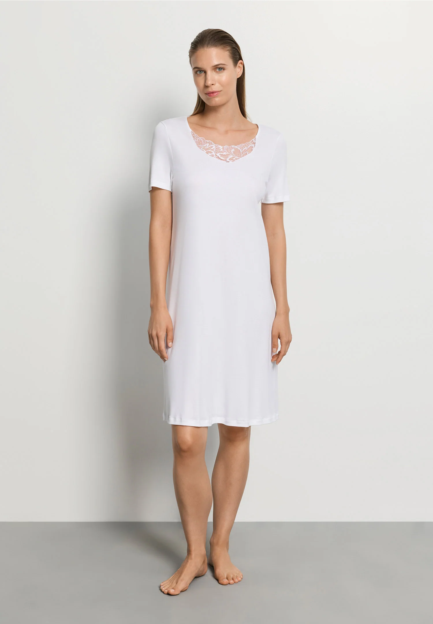 Belen NW S/SLV Nightdress 100cm | white 074746-070101 - Image 2
