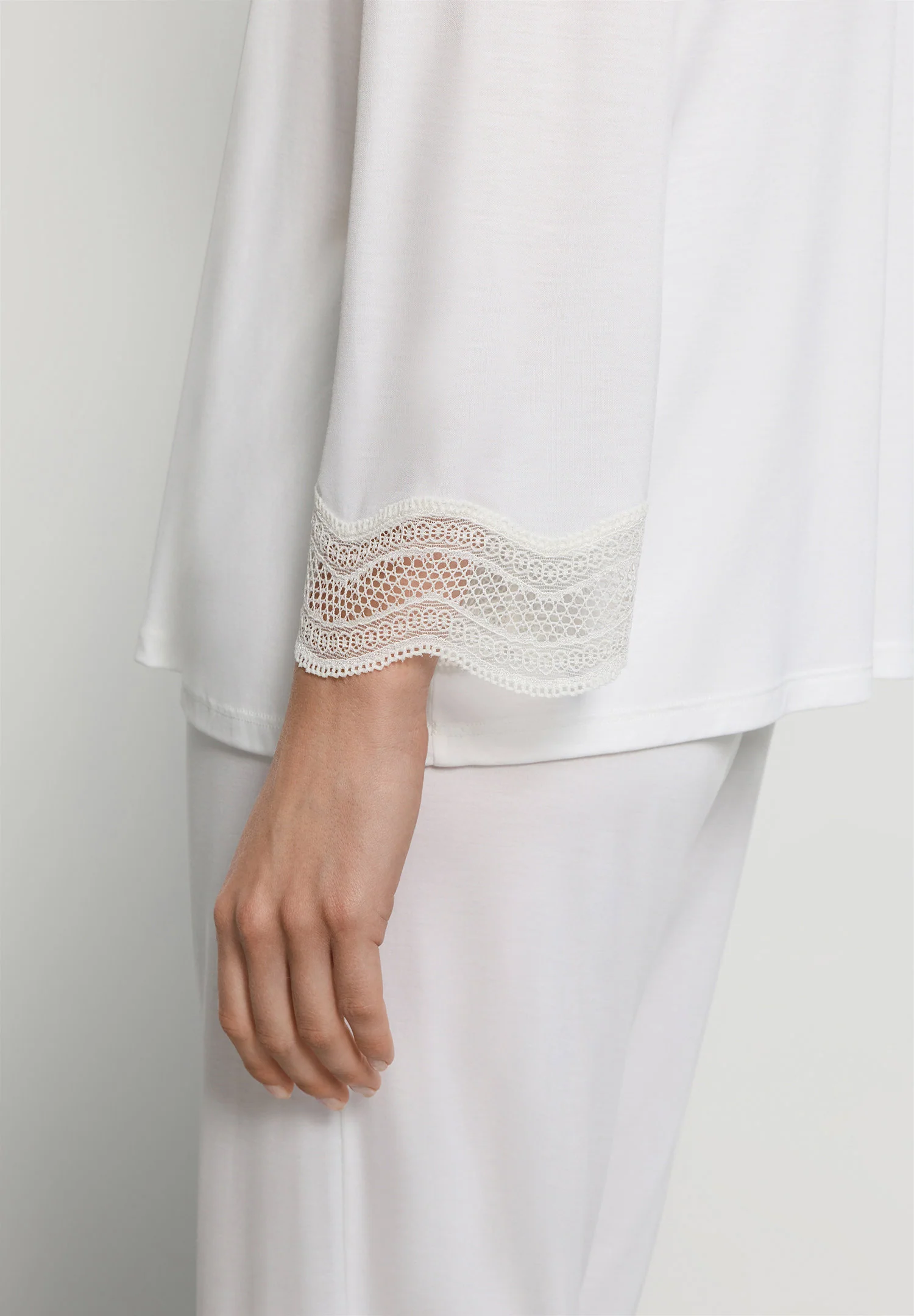 Cira NW L/SLV Pyjama Crop Pants | off white 074743-070102 - Image 5