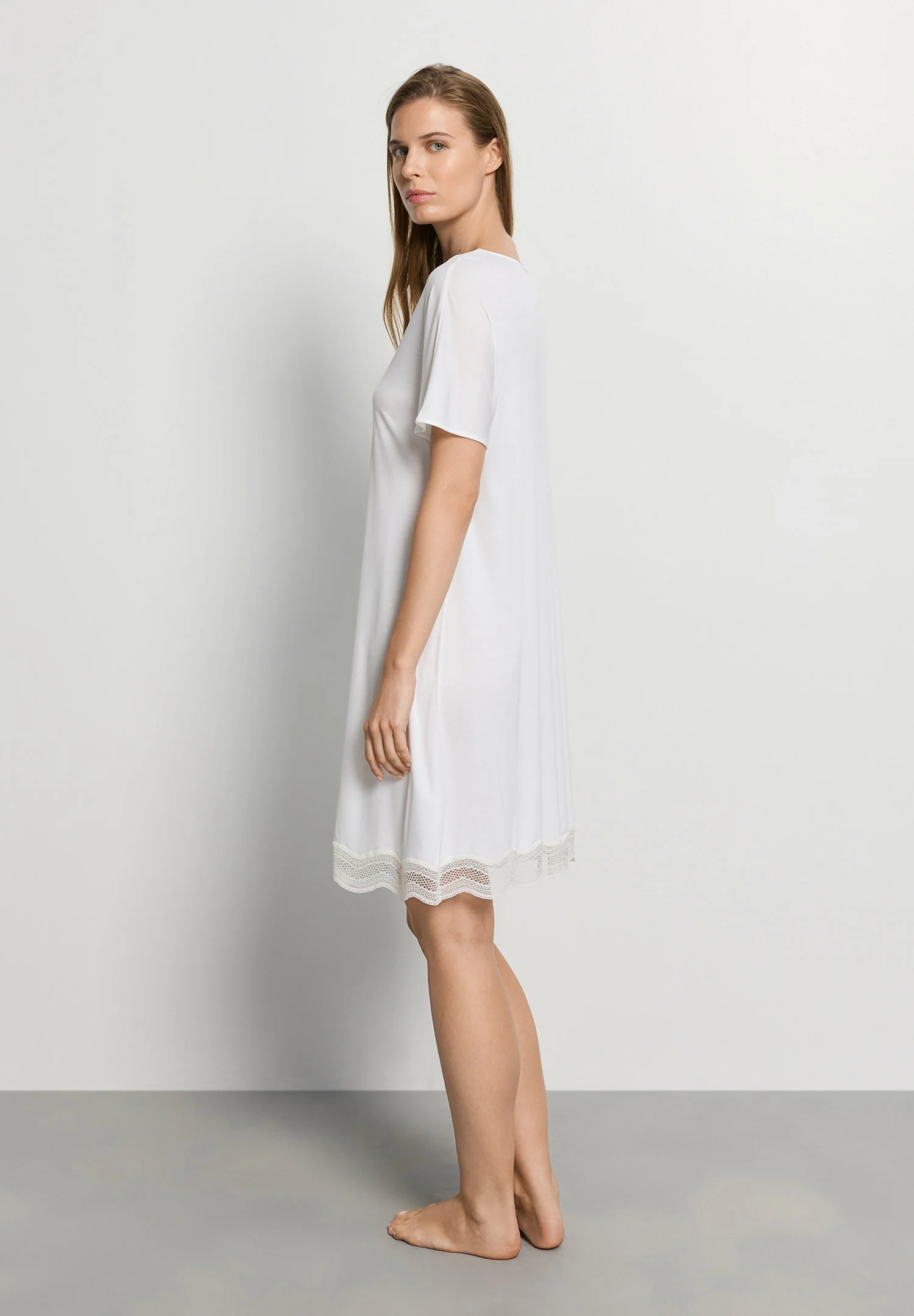 Cira NW S/SLV Nightdress 95cm | off white 074742-070102 - Image 4