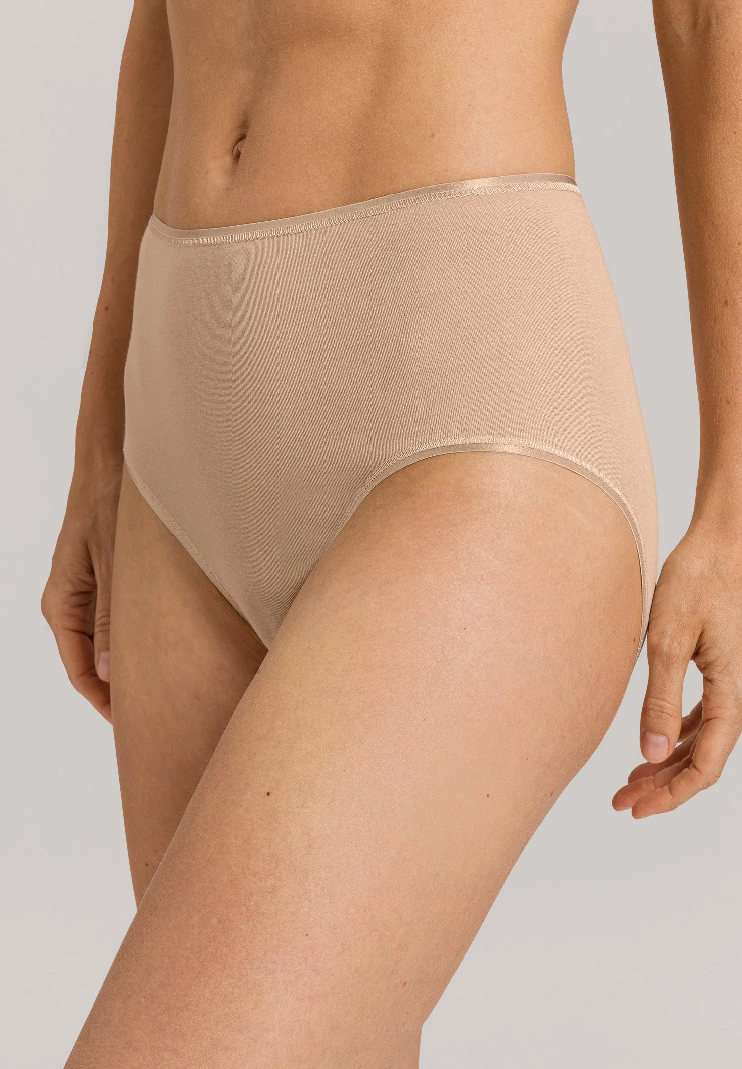 Cotton Seamless Maxi Briefs | beige 071625-070274 - Image 2