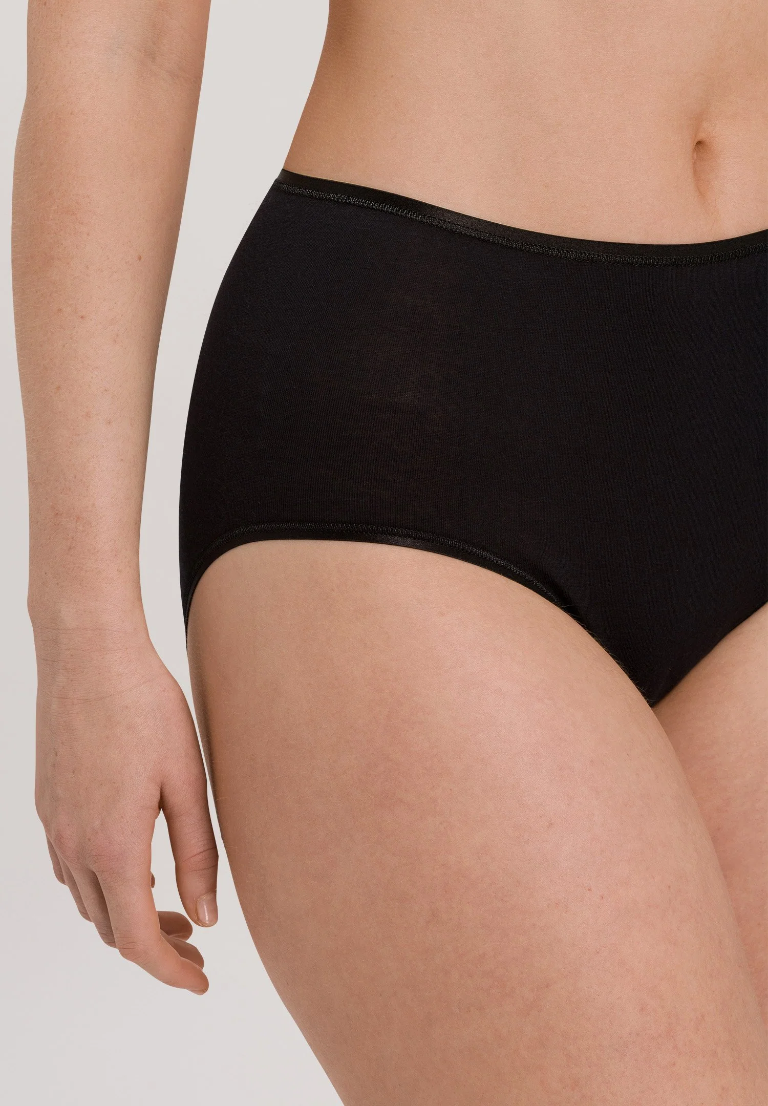 Cotton Seamless Maxi Briefs | black 071625-070019 - Image 6