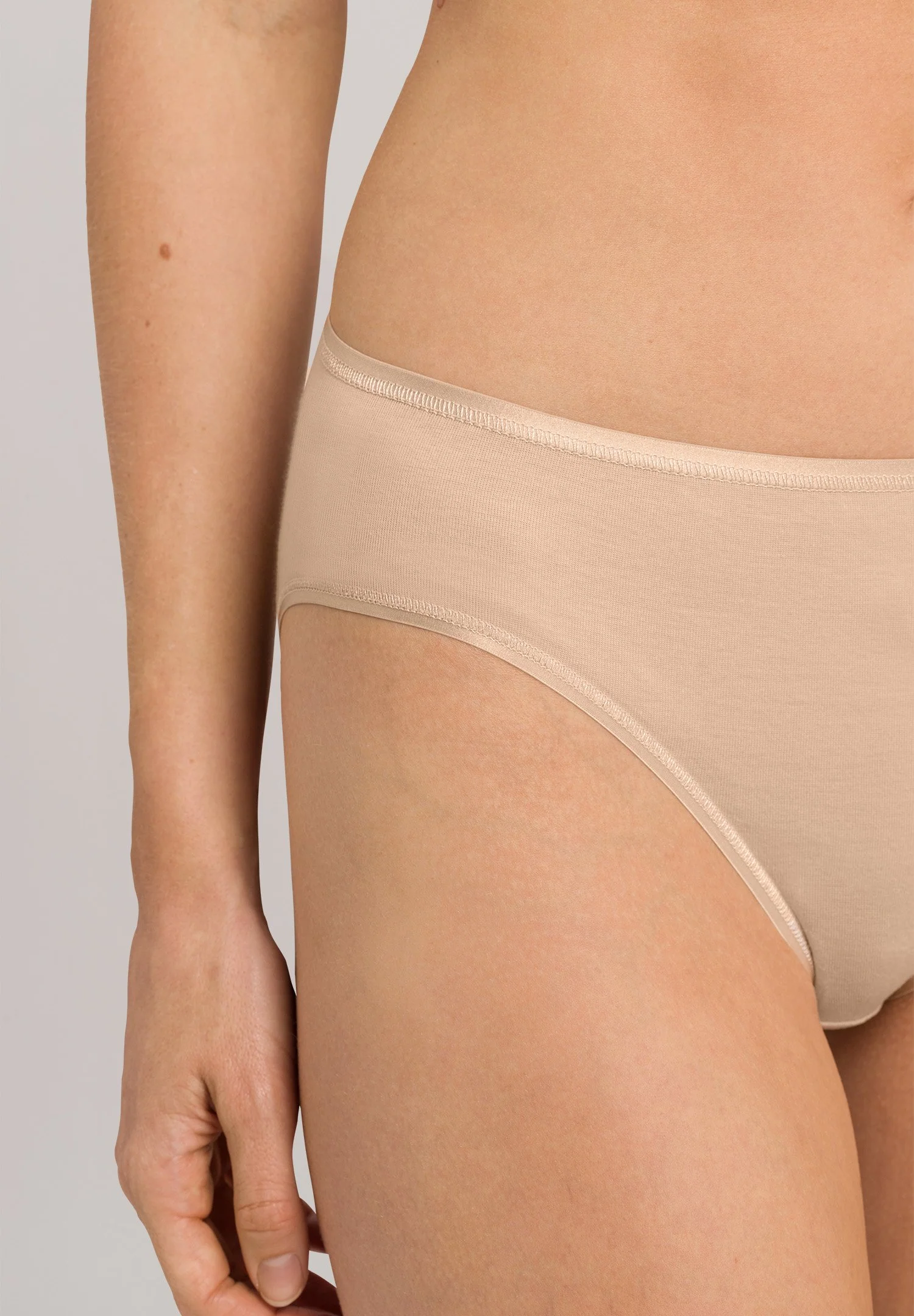 Cotton Seamless Midi Briefs | beige 071626-070274 - Image 6