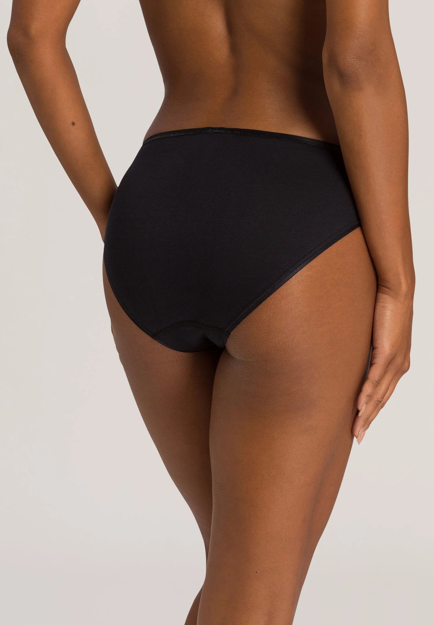 Cotton Seamless Midi Briefs | black 071626-070019 - Image 4