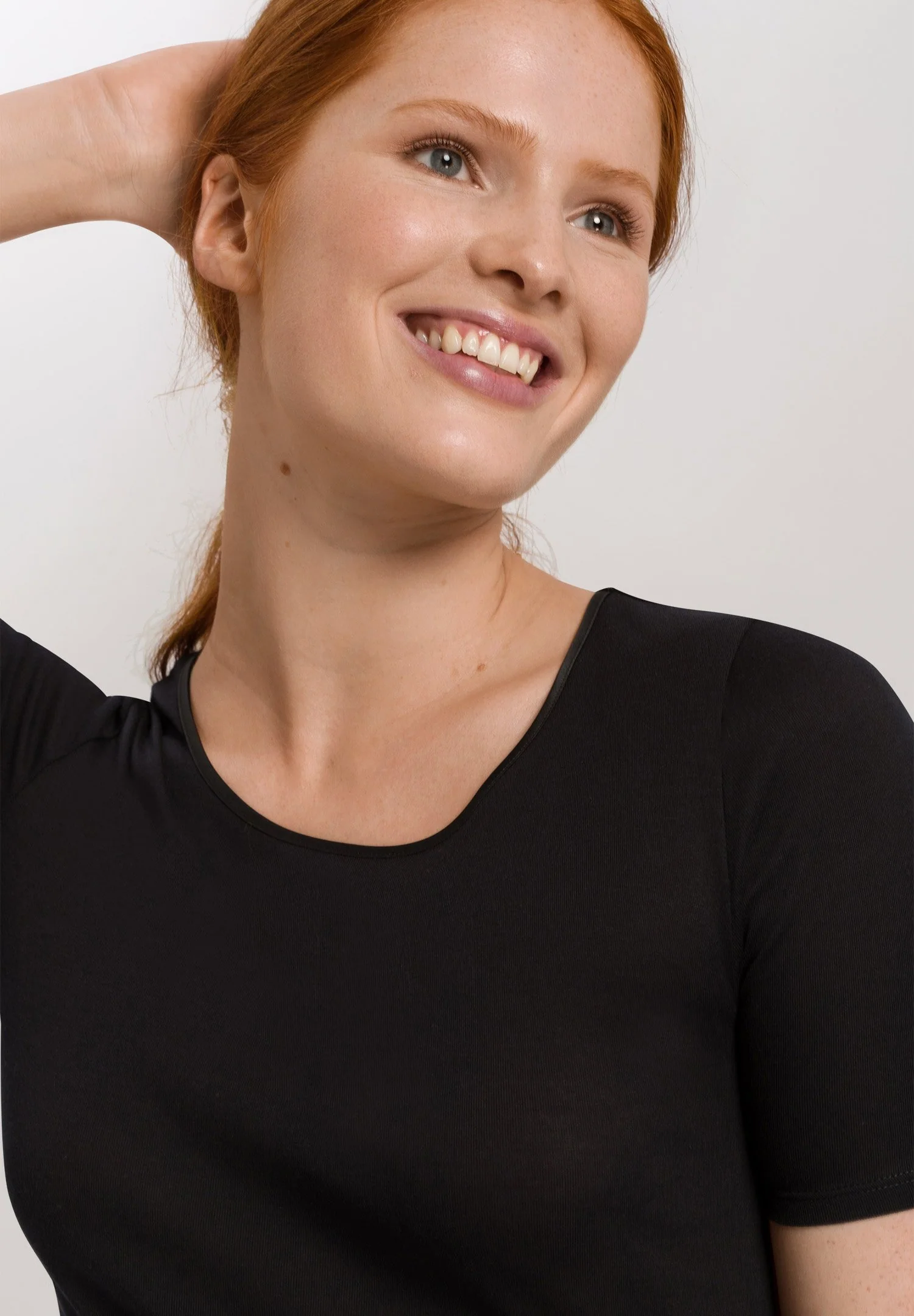 Cotton Seamless S/SLV Shirt | black 071630-070019 - Image 6