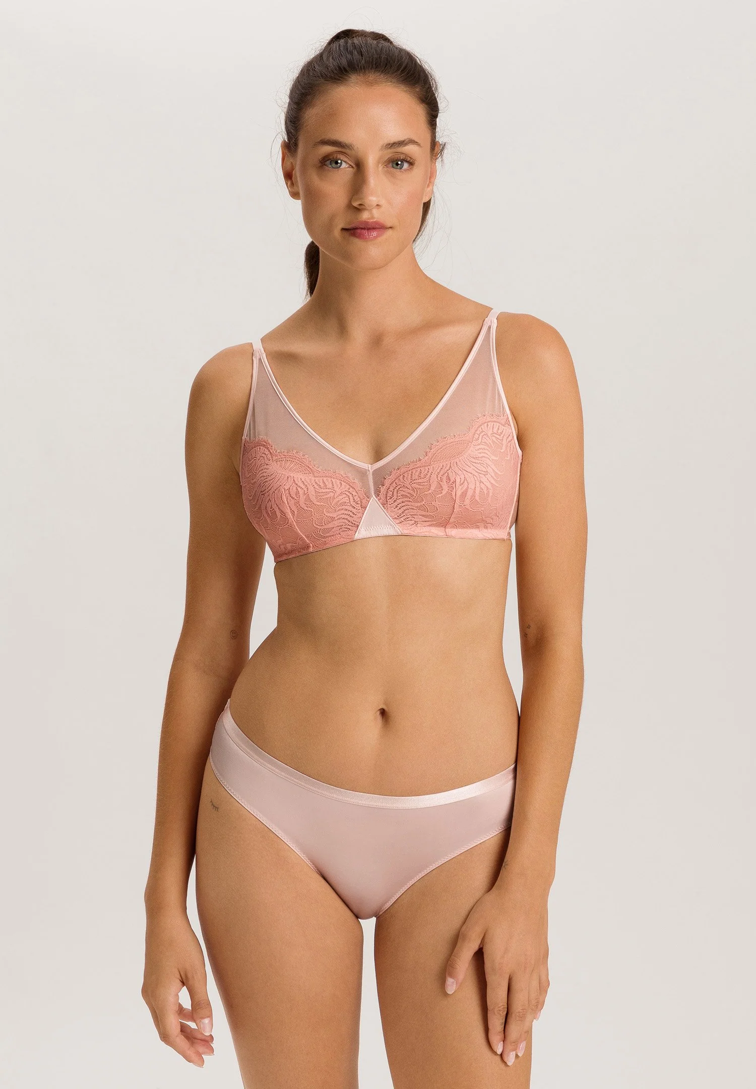 Gale Soft Cup Bra | rosewater 070867-072111 - Image 2