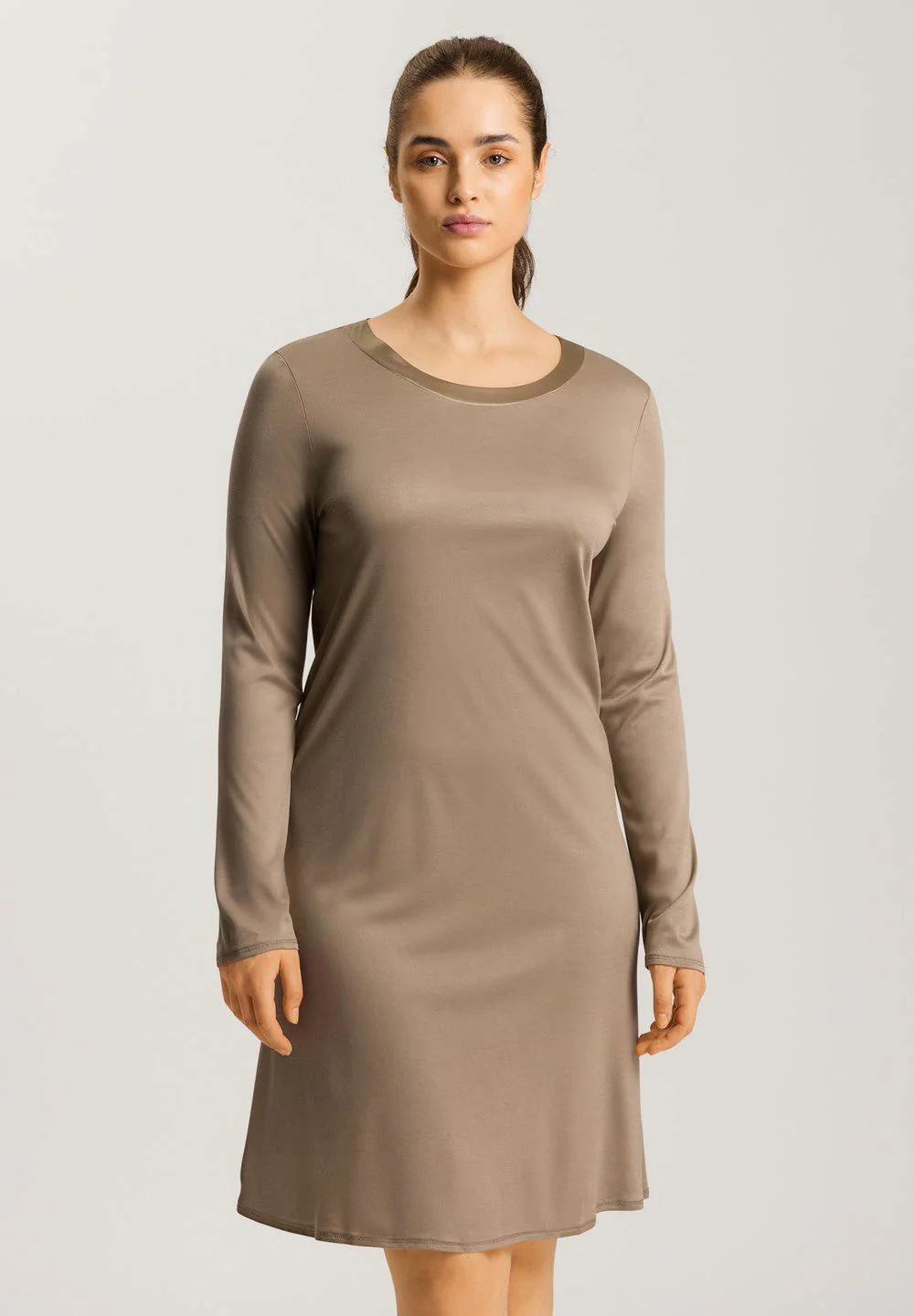 Grand Central L/SLV Nightdress 100cm | taupe 077339-072847 - Image 2