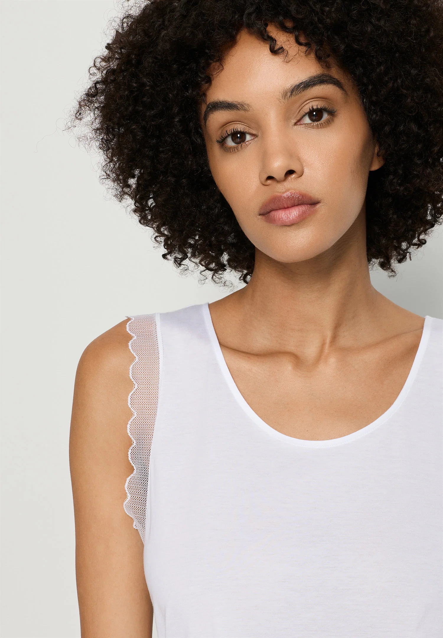 Inaya Sleeveless Short Pyjama | white 074738-070101 - Image 6