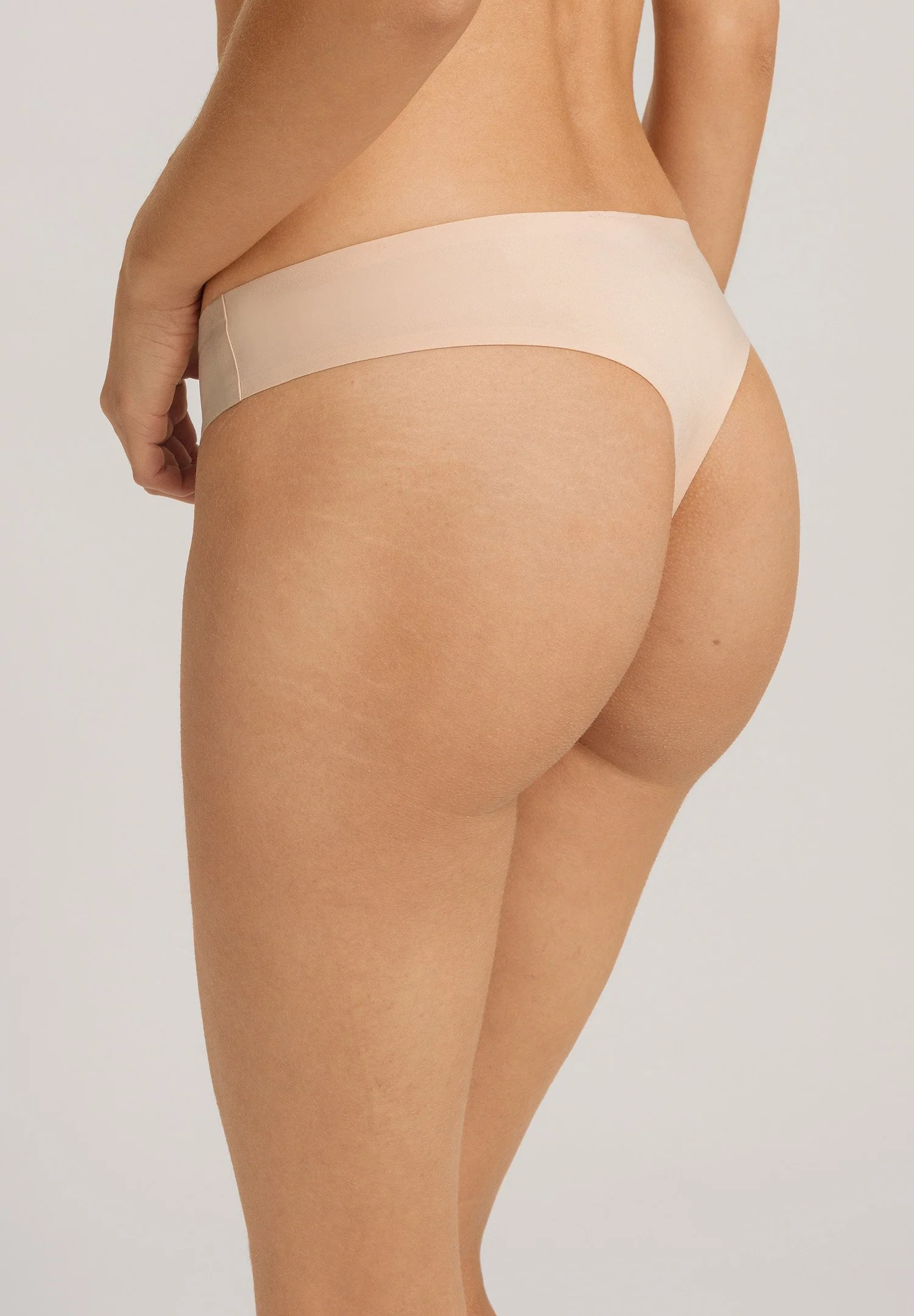 Invisible Touch Thong | beige 071140-070274 - Image 4