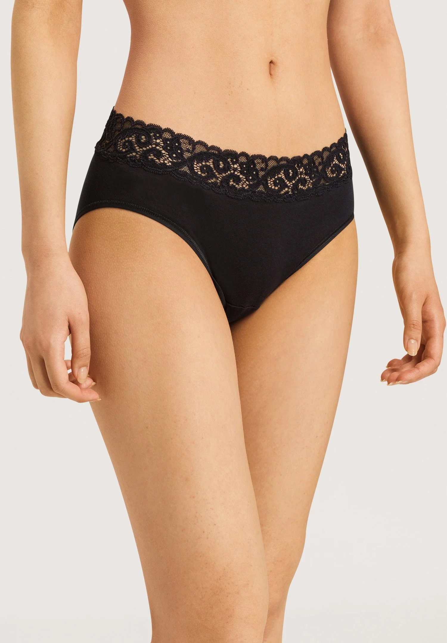 Moments Midi Briefs | black 071482-070019 - Image 2
