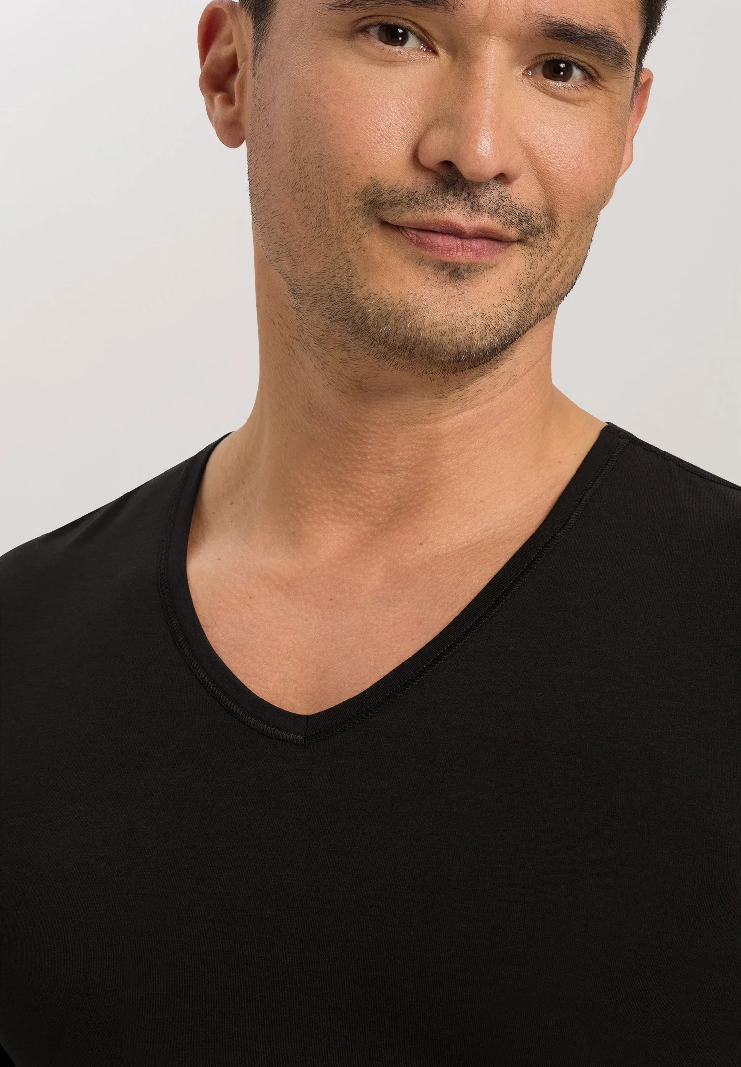Natural Function S/SLV Shirt V-Neck | deep black 073185-072197 - Image 6