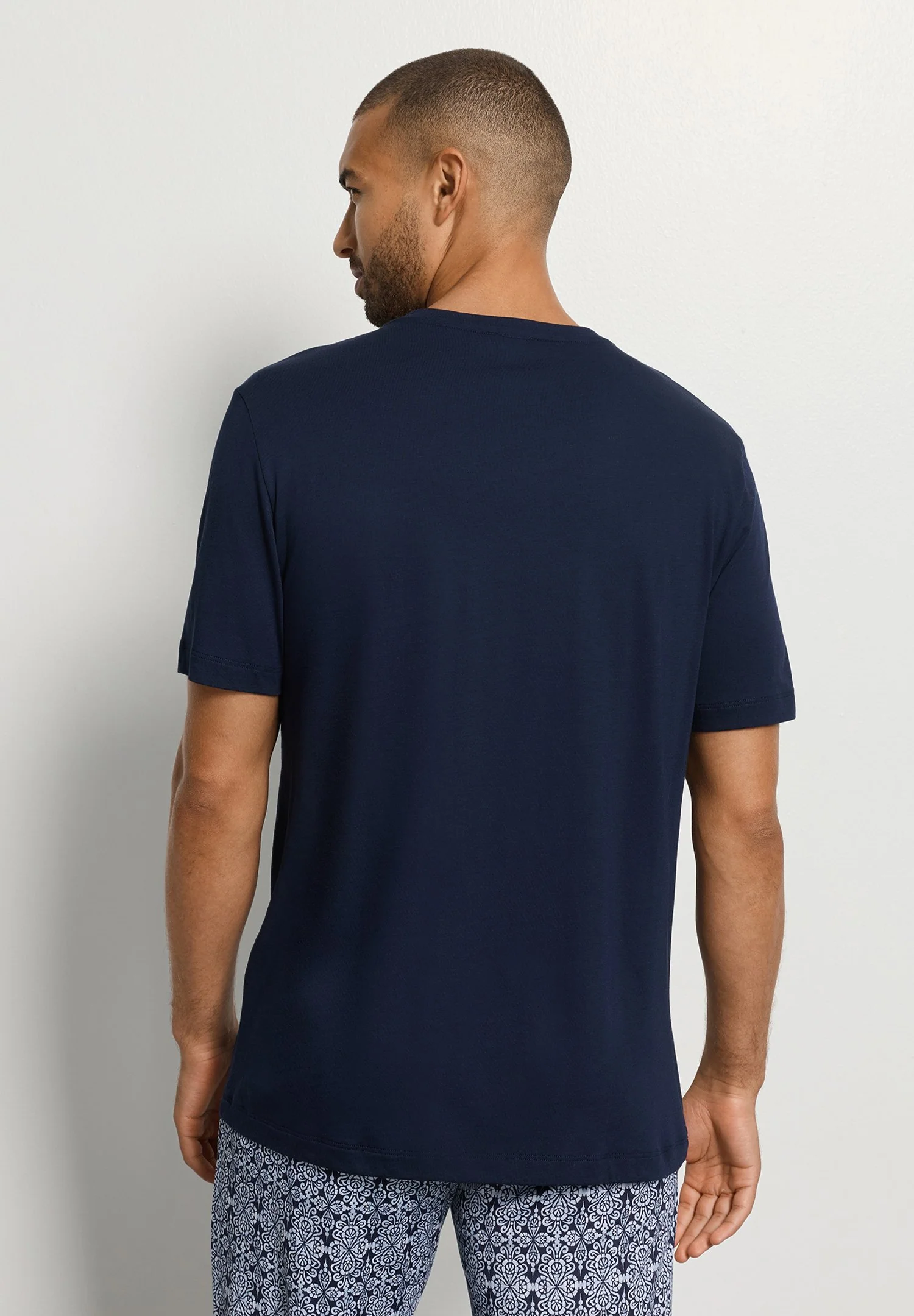 Night & Day S/SLV Shirt V-Neck | deep navy 075797-071610 - Image 4