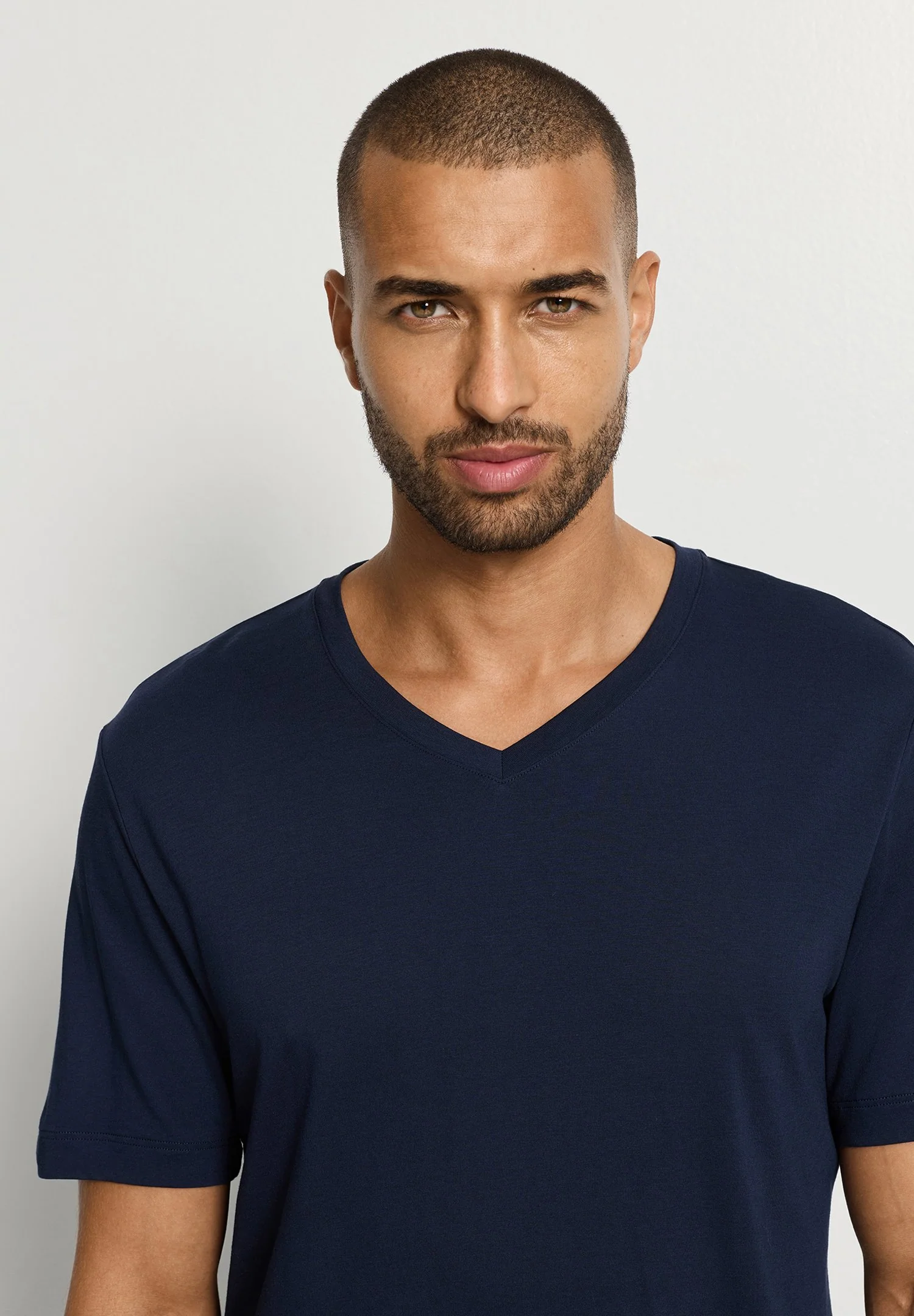Night & Day S/SLV Shirt V-Neck | deep navy 075797-071610 - Image 6