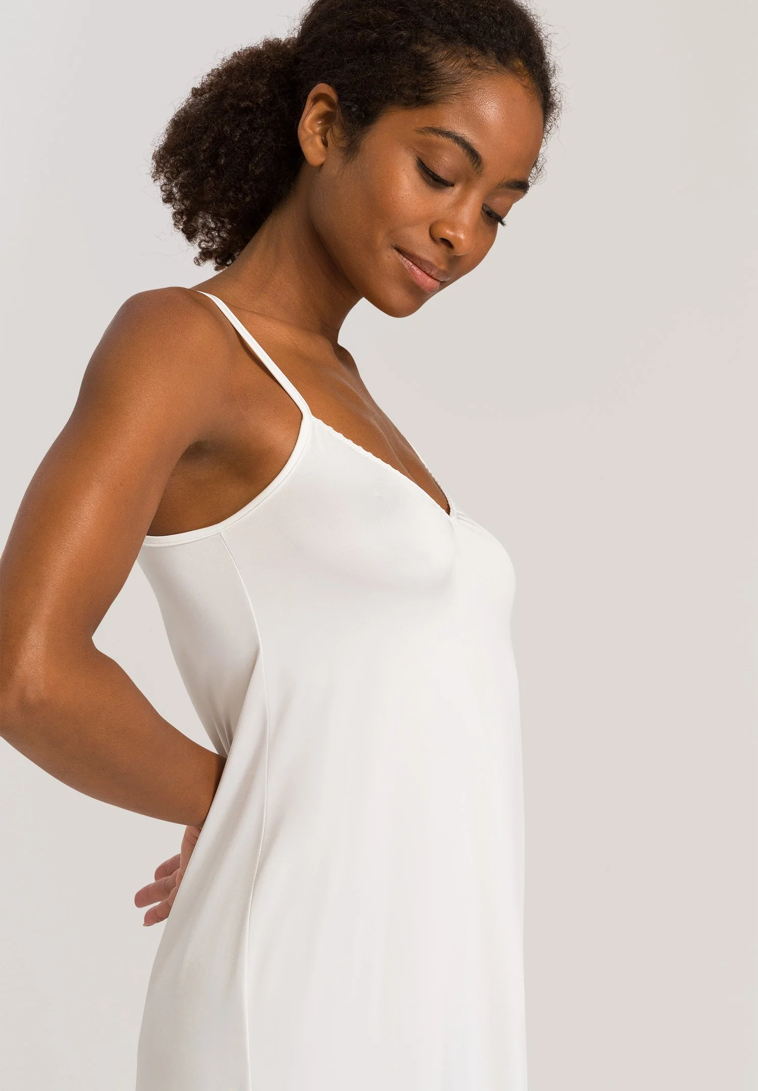 Satin Deluxe Bodydress 85cm | off white 071065-070102 - Image 6