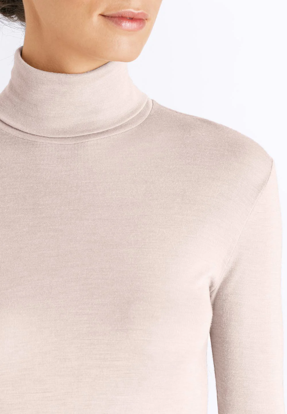 Silk/Cashmere Turtle-Neck Shirt | vanilla 071659-071203 - Image 6