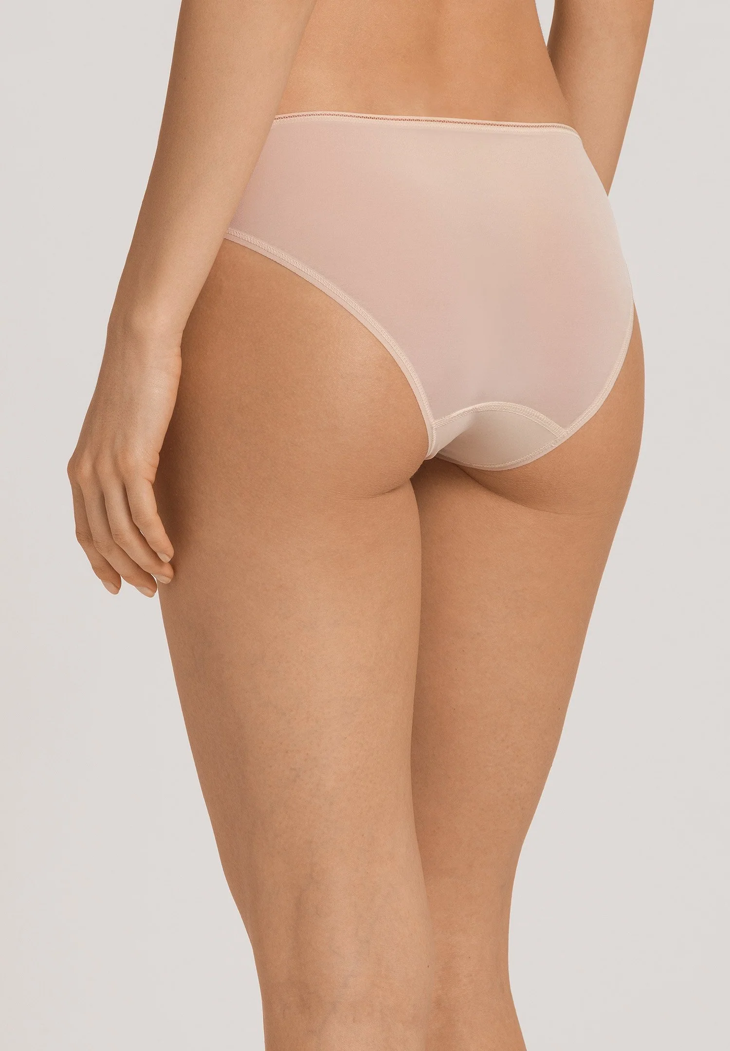 Smooth Illusion Mini Briefs | beige 070844-070274 - Image 4