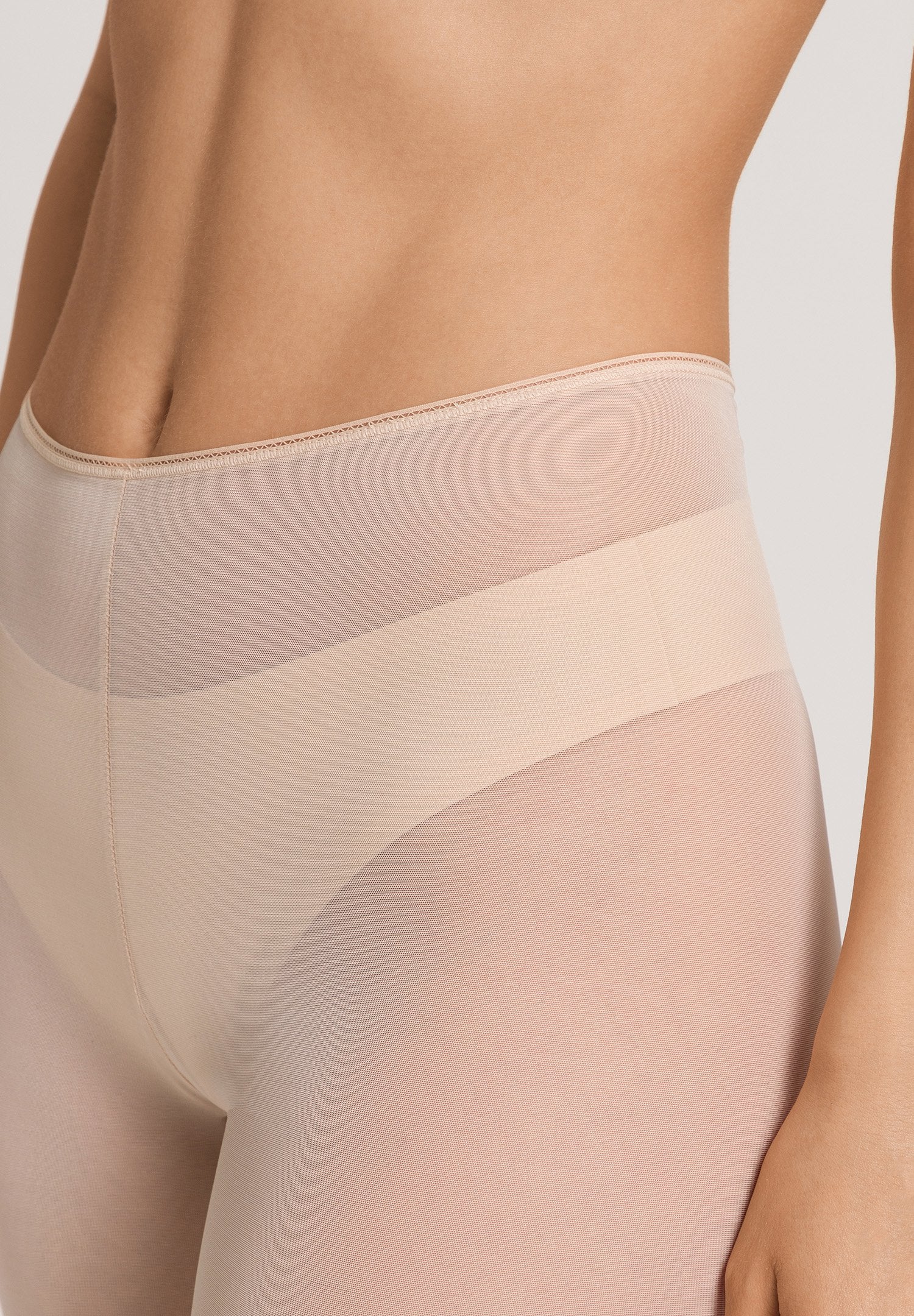 Smooth Illusion Short Pants | beige 070846-070274 - Image 6