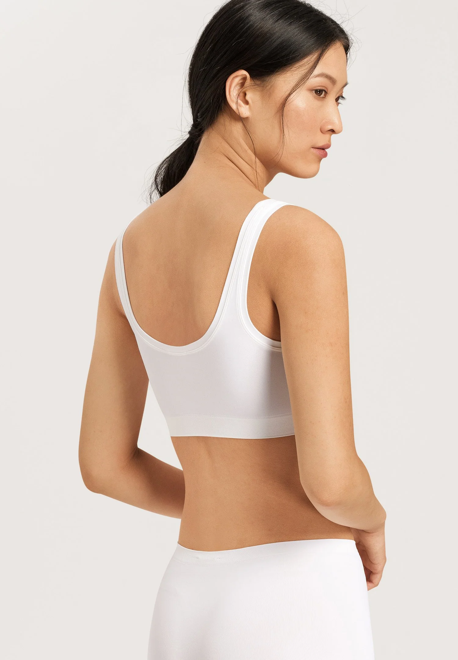 Touch Feeling Crop Top | white 071810-070101 - Image 4