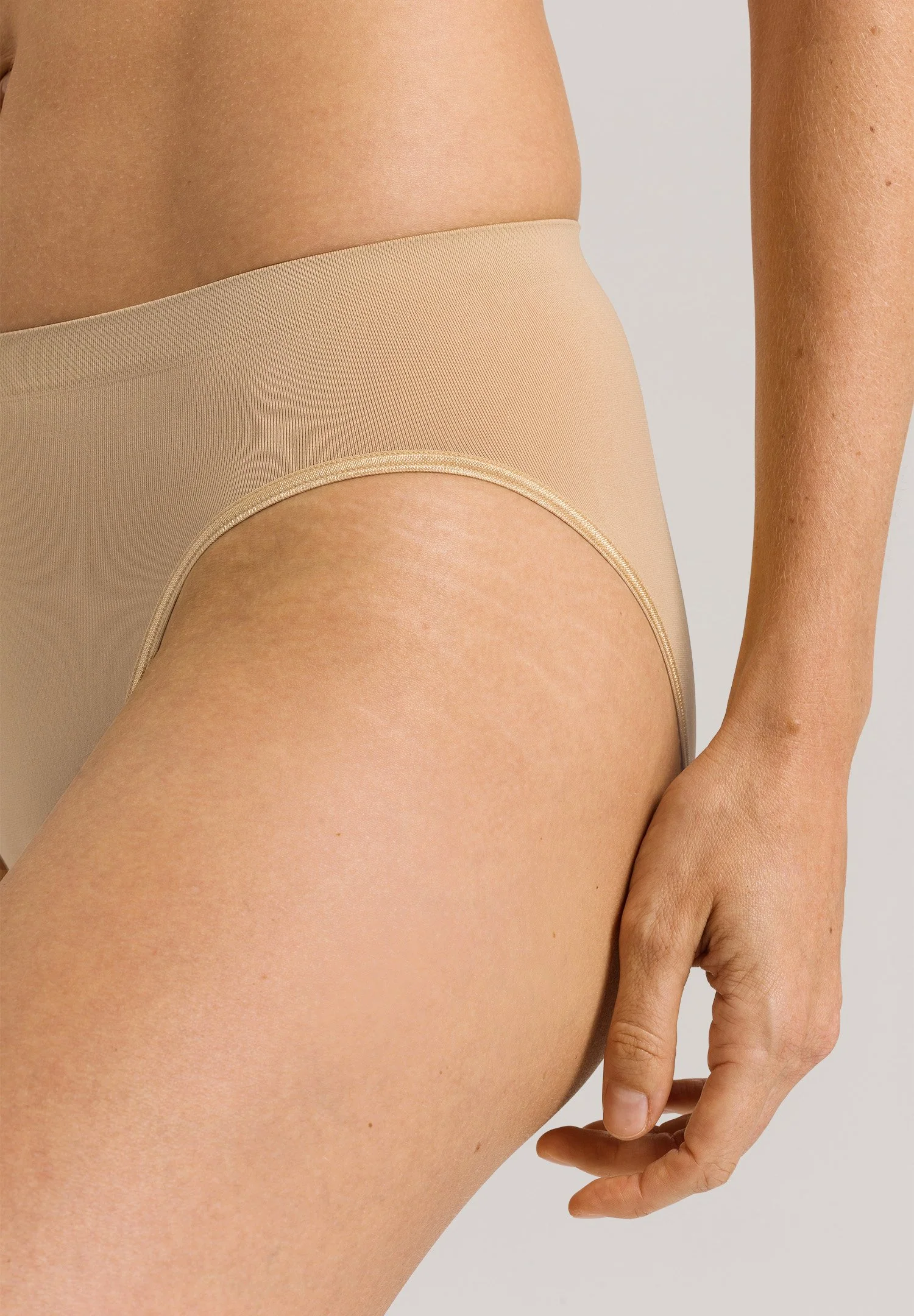 Touch Feeling Midi Briefs | beige 071812-070274 - Image 6