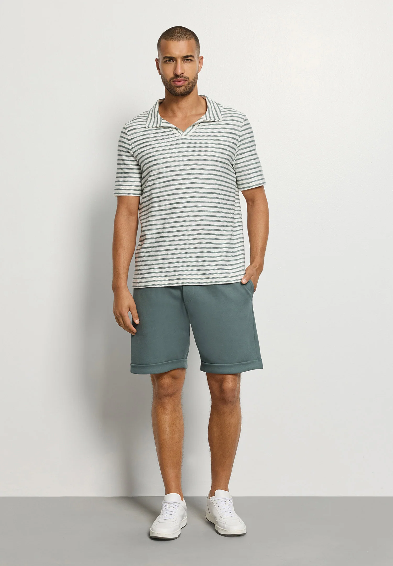 Travelwear S/SLV Shirt V-Neck | studio green stripes 075865-073114 - Image 5