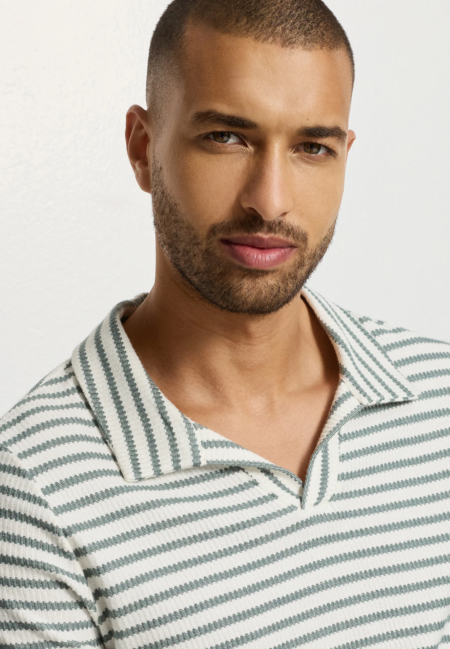Travelwear S/SLV Shirt V-Neck | studio green stripes 075865-073114 - Image 6