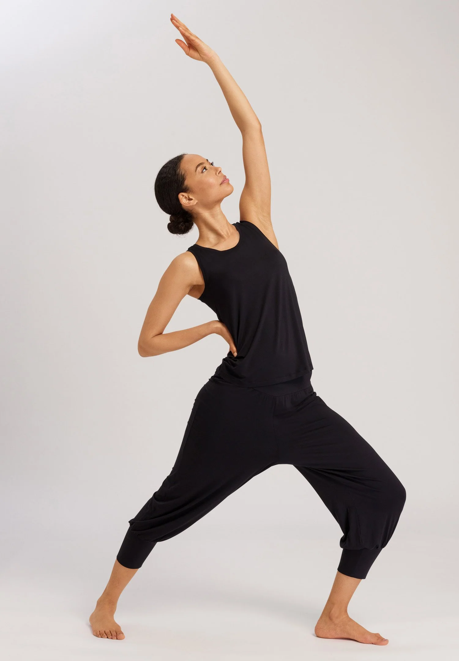 Yoga Crop Pant | black beauty 078797-072199 - Image 7