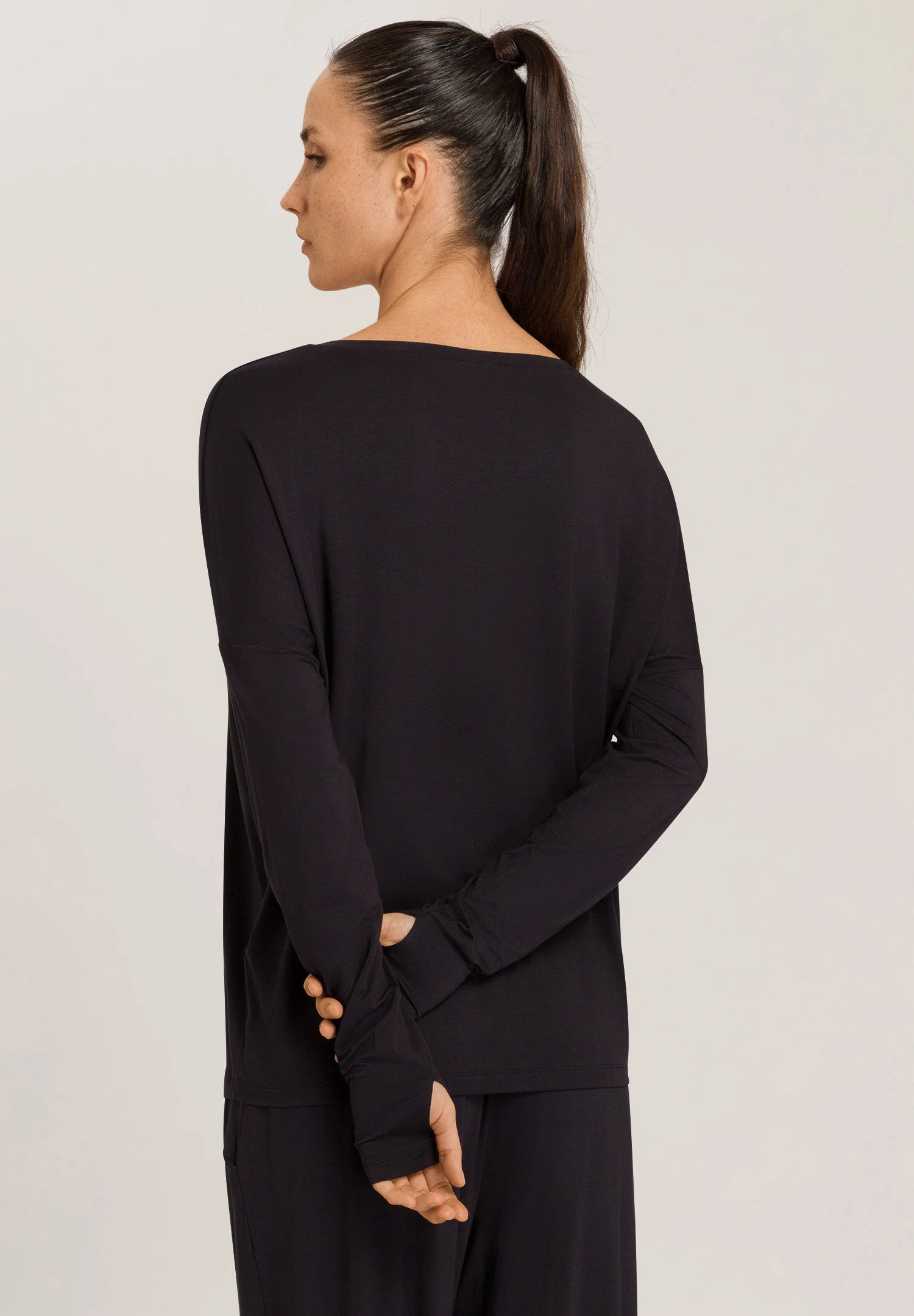 Yoga L/SLV Shirt | black beauty 078796-072199 - Image 4