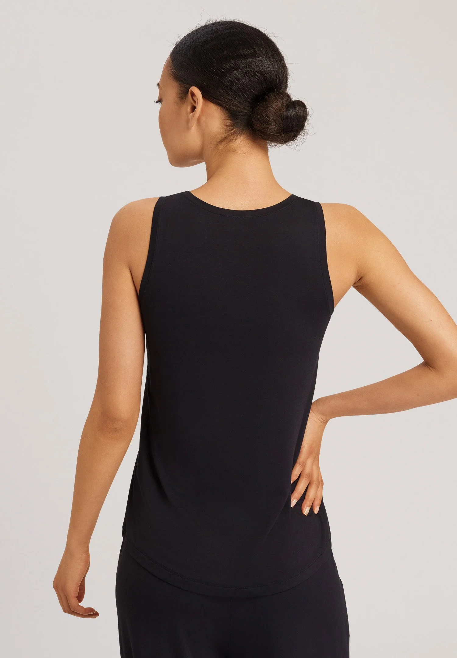 Yoga Tank Top | black beauty 078794-072199 - Image 4